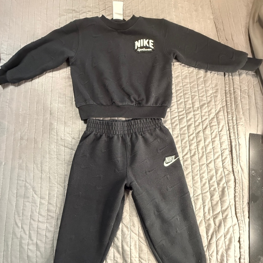 Nike Kids Black Sweatpants & Joggers Set